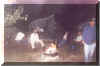 campfire.jpg (65472 bytes)